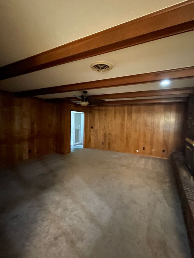 Building Photo - Rental Property