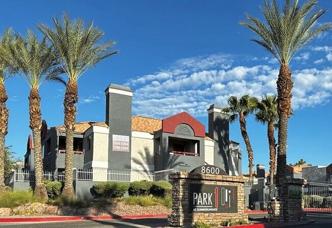 Building Photo - Newly Remodeled 2 bed 2 bath at Park One