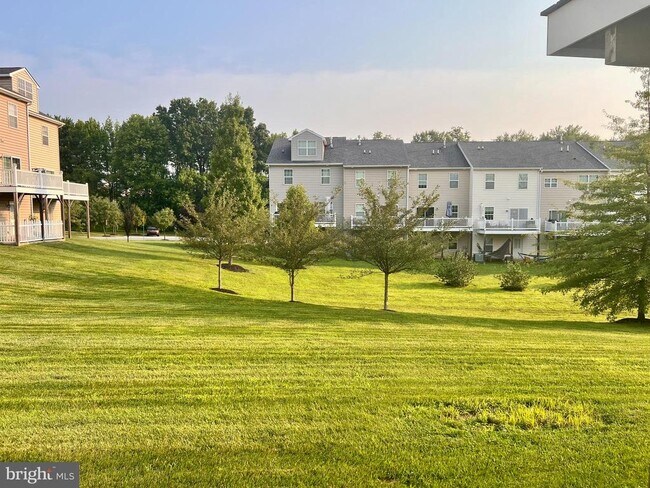 Building Photo - 654 Jacobsen Cir
