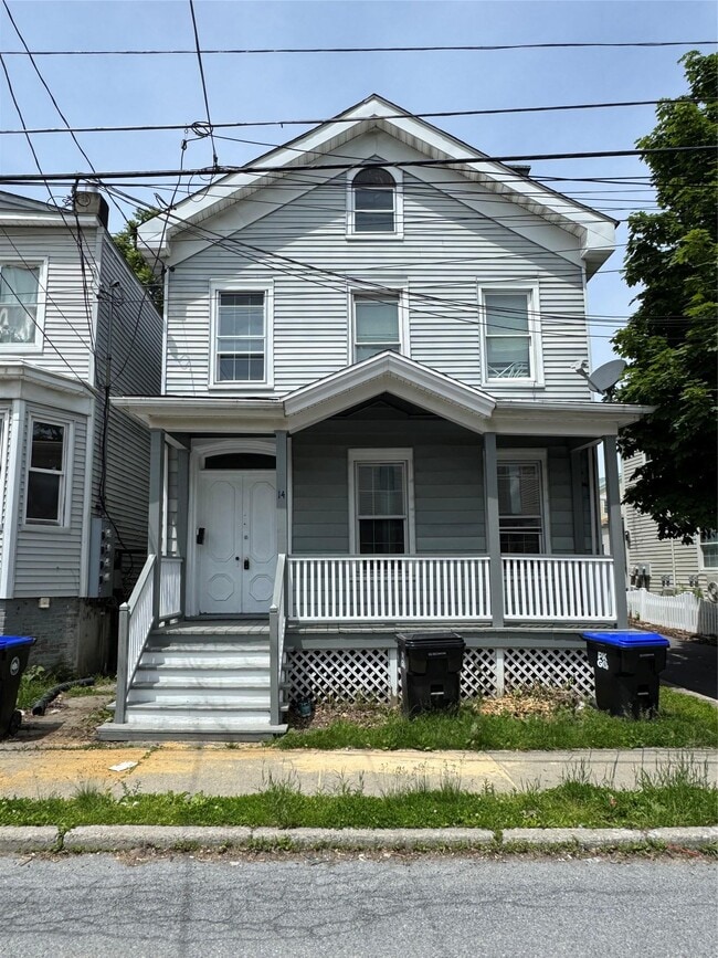 Primary Photo - 14 Conklin St