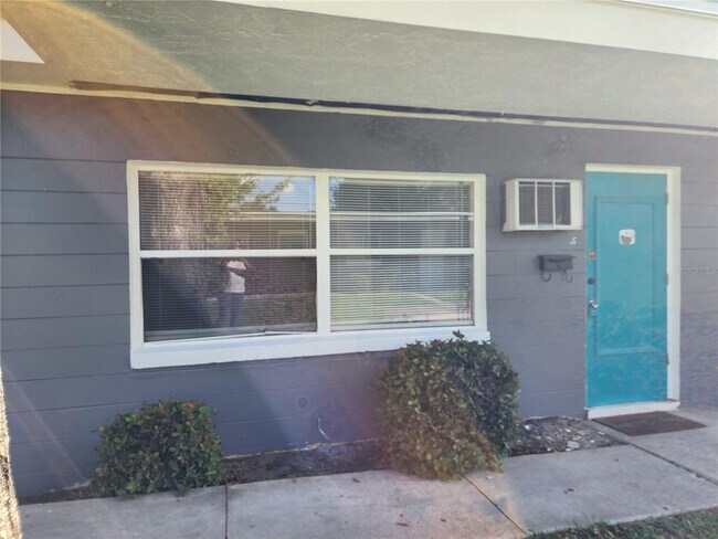 Primary Photo - 2227 Highland St S