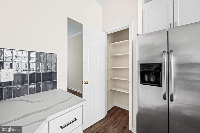 Building Photo - 2902 Jessica Ct
