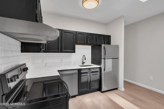 Building Photo - 31 W Front St