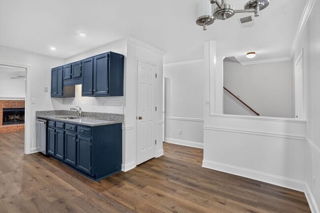 Building Photo - 1055 Westfield Trace