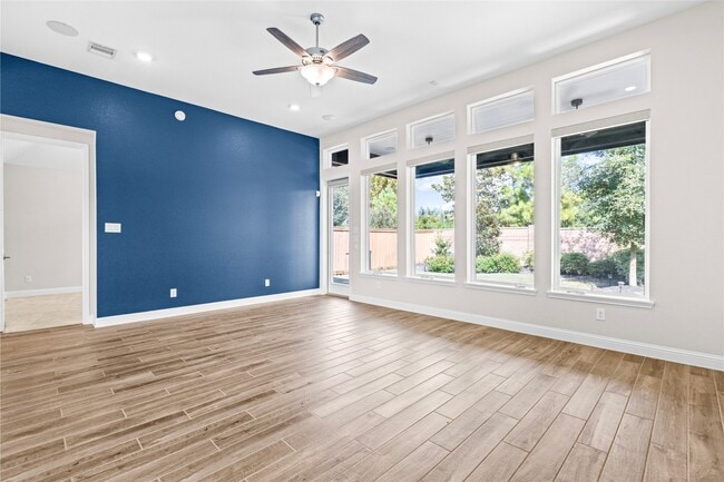 Building Photo - 15302 Spanish Ranchos Wy