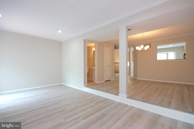 Building Photo - 7782 Blueberry Hill Ln