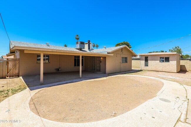 Building Photo - 5514 W Monterosa St