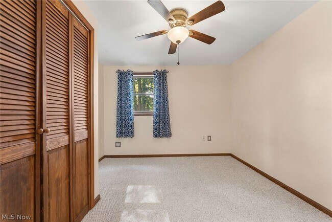 Building Photo - 602 Huntmere Dr