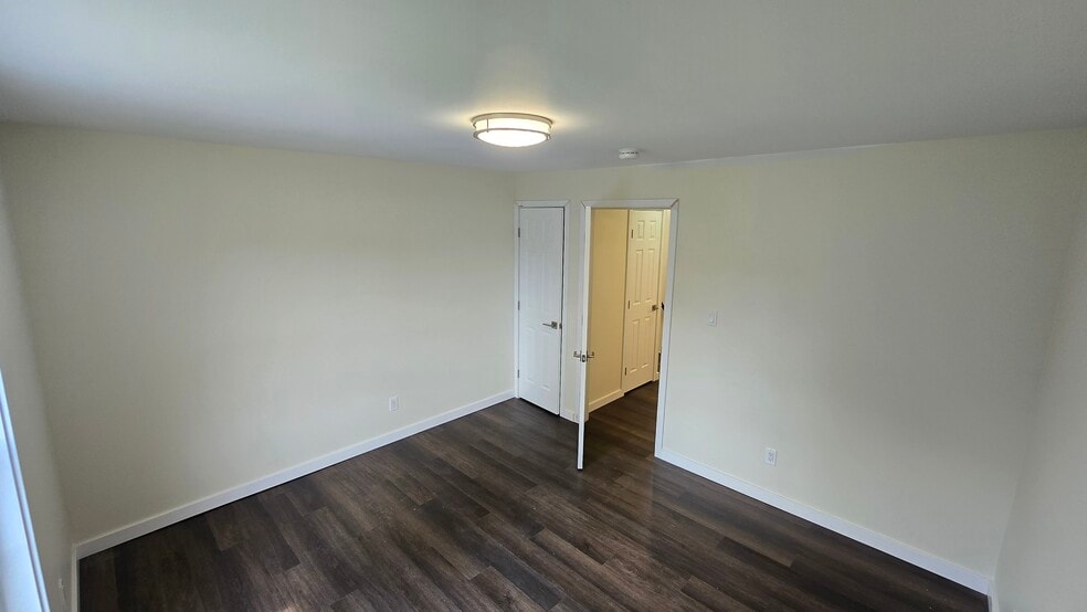 Building Photo - 33 Highland Ave