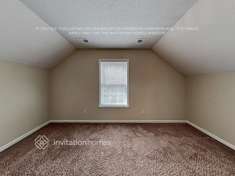 Building Photo - 2004 Pineton Ct