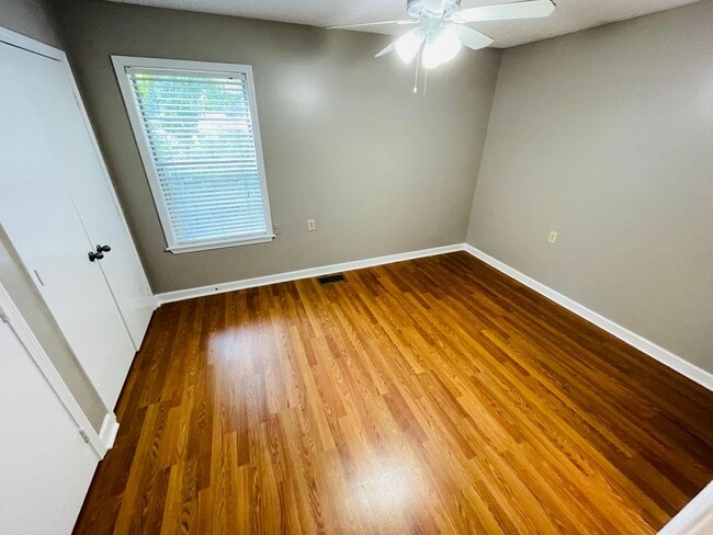 Building Photo - 2BD/2.5BA FOR RENT