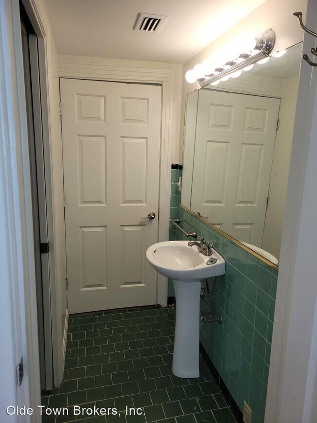 Building Photo - 1 br, 1 bath House - 404 E Anderson Street