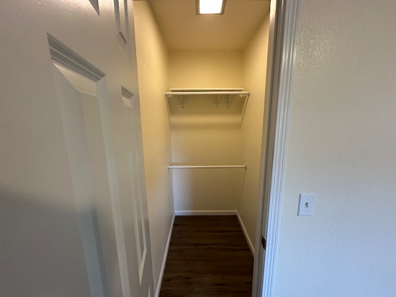 Building Photo - 1009 15th St NW