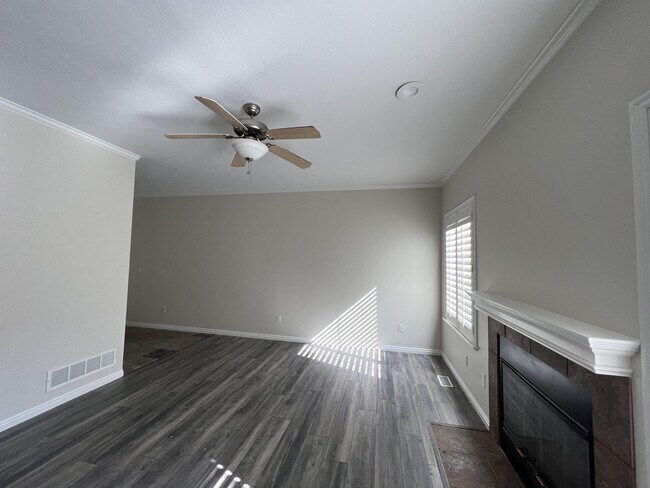 Building Photo - 202 White Spruce Cove