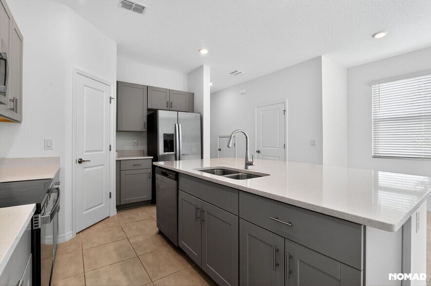 Building Photo - 316 Riverfront Wy