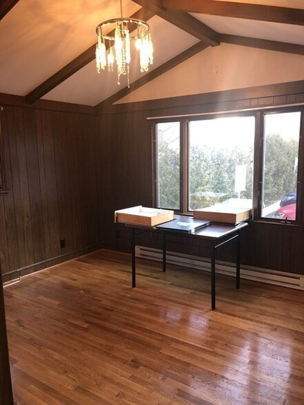 Building Photo - 40 Alfred St