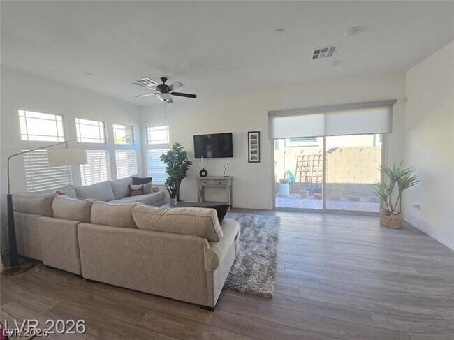 Building Photo - 905 Belleforte Ln