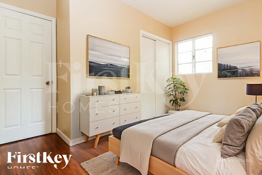 Building Photo - 1240 Stockton Dr