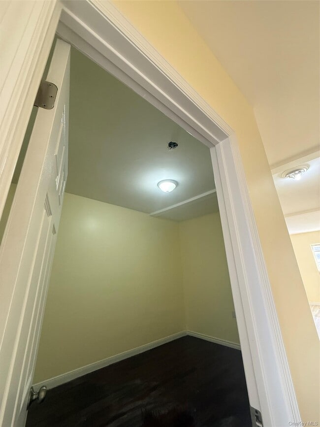 Building Photo - 168-42 Liberty Ave