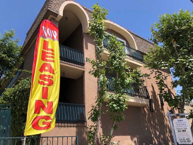 Building Photo - Centinela Apartments