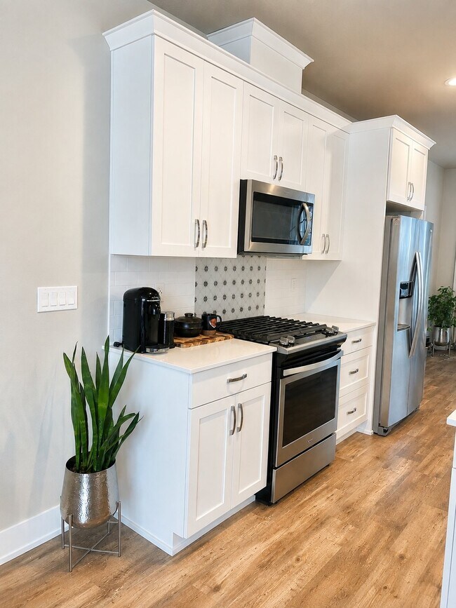 Building Photo - 17105 SW Albatross Ln
