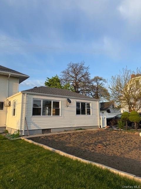 Building Photo - 21 N Grove St