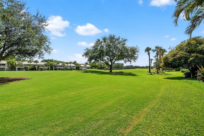 Building Photo - 4553 Barclay Fair Way