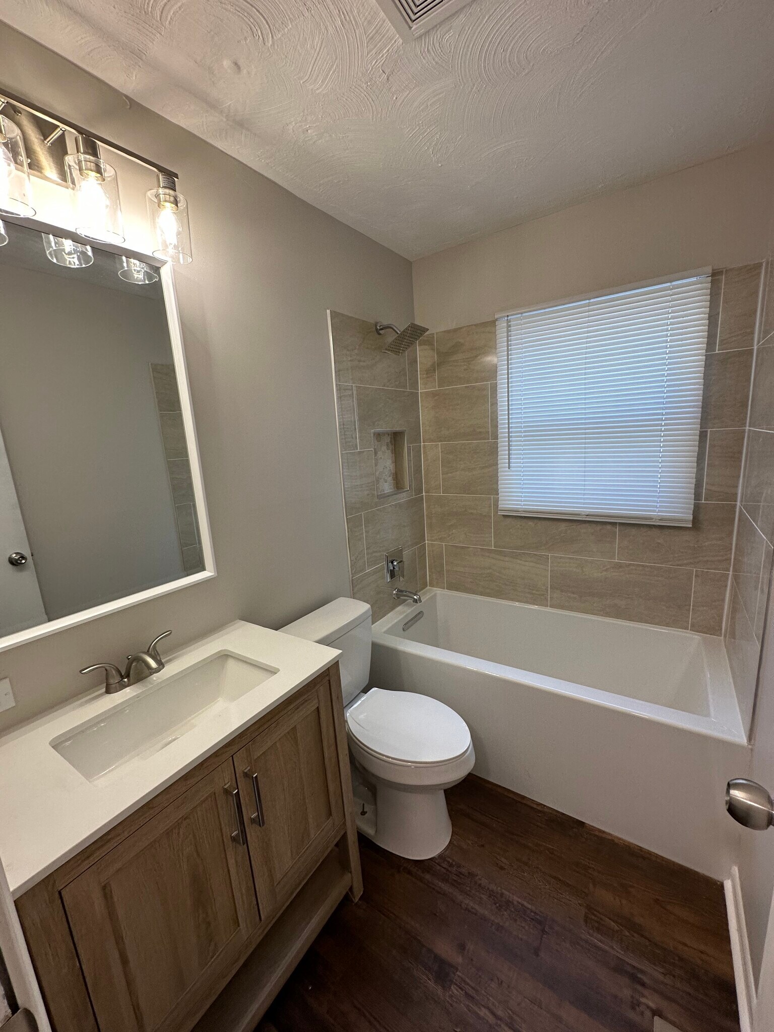 Building Photo - 8101 Shibler Dr