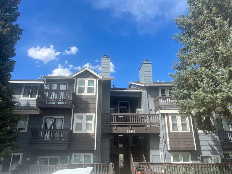 Building Photo - 7899 Allison Way