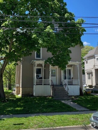 Building Photo - 147 John St