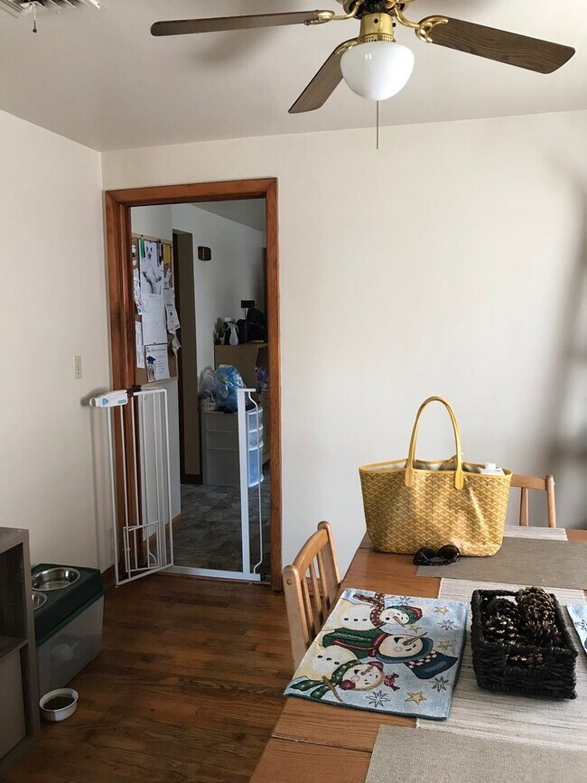 1222 S 74th StreetDuplex 1222 S 74th St West Allis WI 53214 Apartment Finder