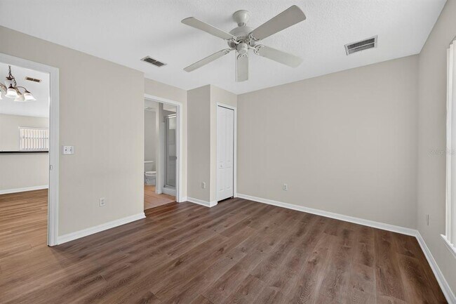 Building Photo - 839 Sandy Ridge Dr
