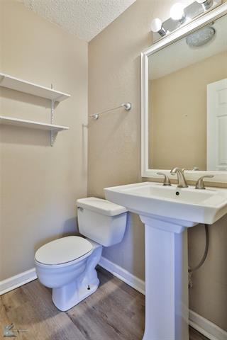 Building Photo - 3674 Radcliff Rd