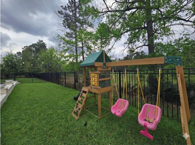 Building Photo - 27971 Presley Park Dr