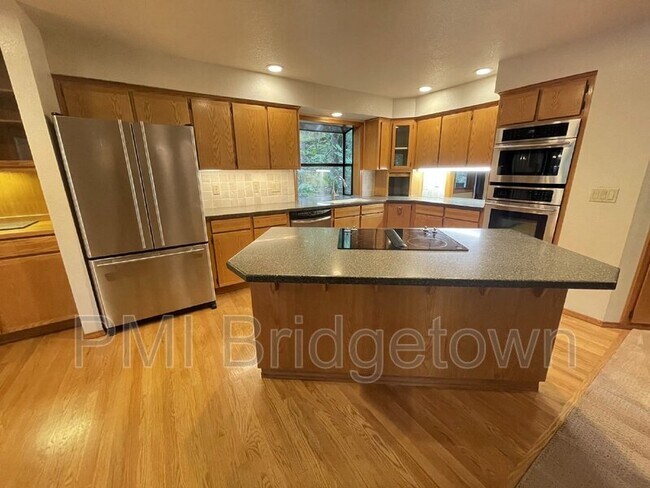 Building Photo - 11011 S Southridge Dr