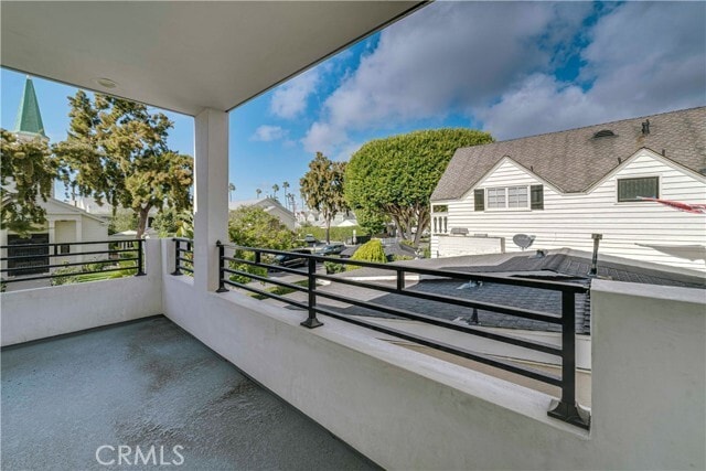 Building Photo - 608 Heliotrope Ave