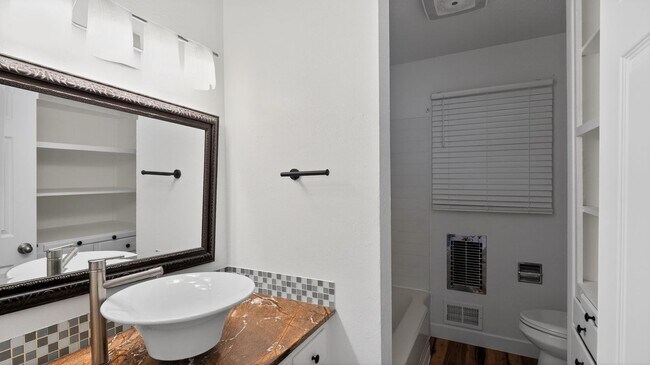 Building Photo - Charming 3BR House in Salem