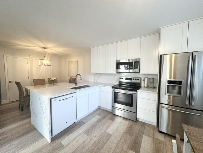 Building Photo - 8153 Chelsea Ct