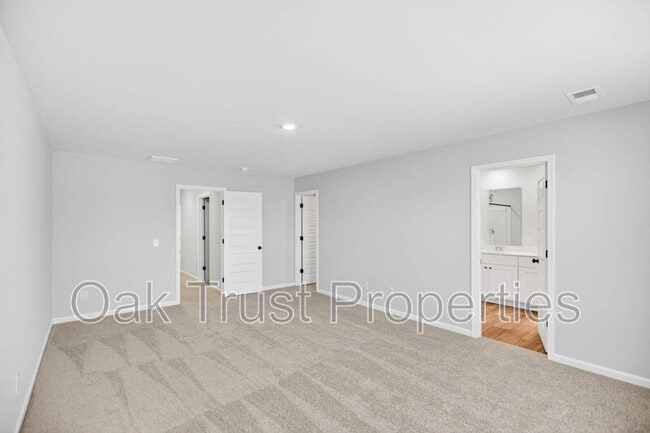 Building Photo - 753 Ridgley Dr