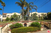 Building Photo - 1386 1/2 Edgecliffe Dr