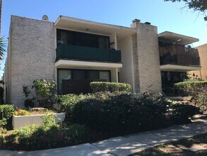 Building Photo - p7700