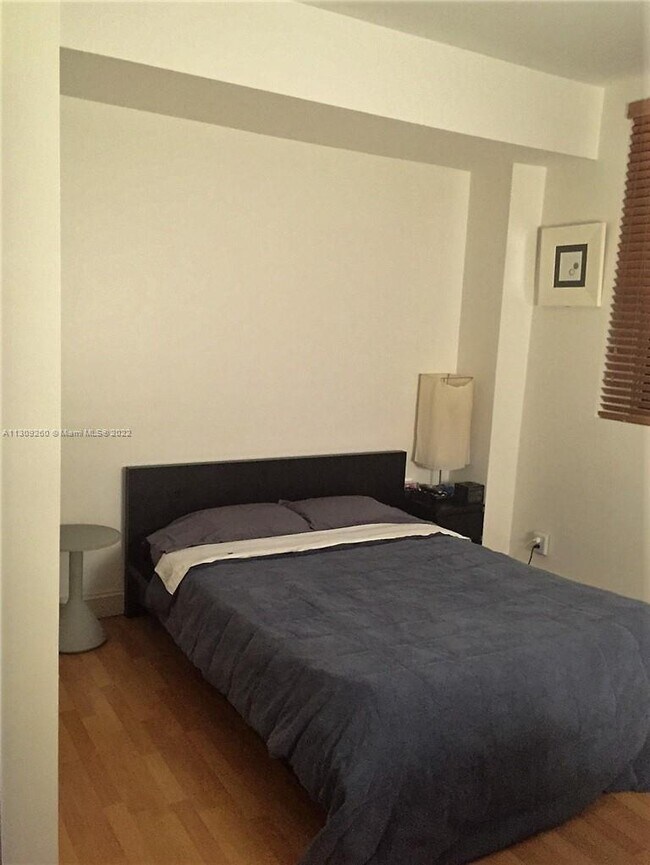 Building Photo - 111 E Flagler St