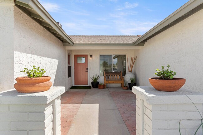 Building Photo - 6021 E Acoma Dr