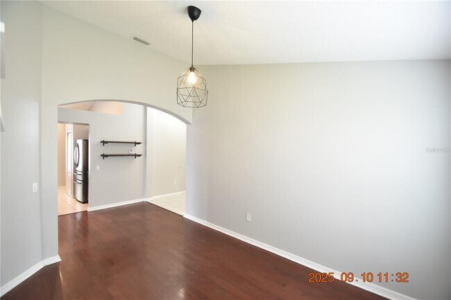 Building Photo - 12913 Lake Vista Dr