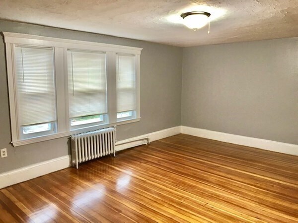 Building Photo - 41 Fellsway E