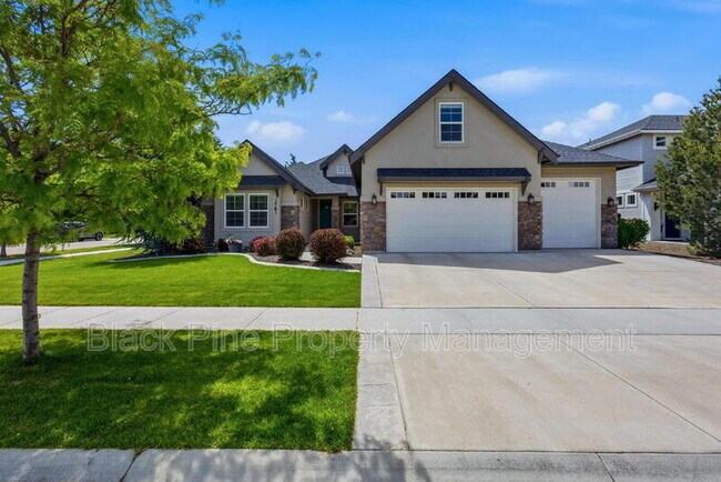 Building Photo - 3761 W Renhold Dr