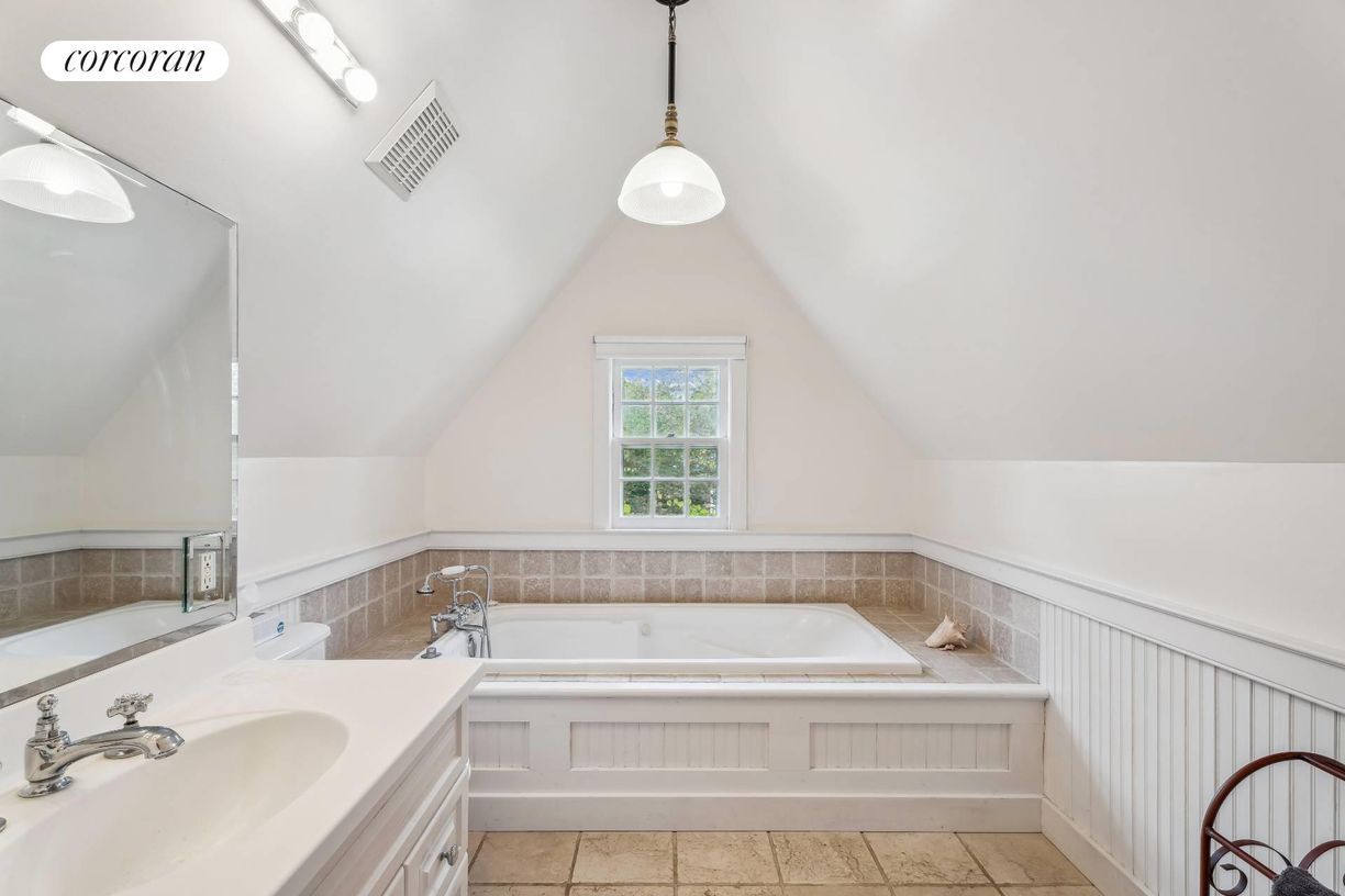 Building Photo - 50 Corrigan St