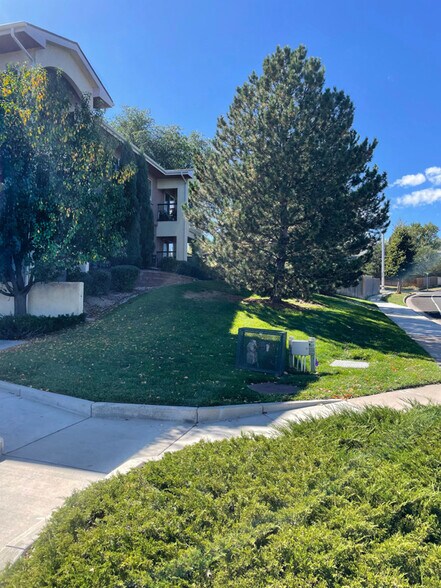 Building Photo - 3080 Mandalay Grove