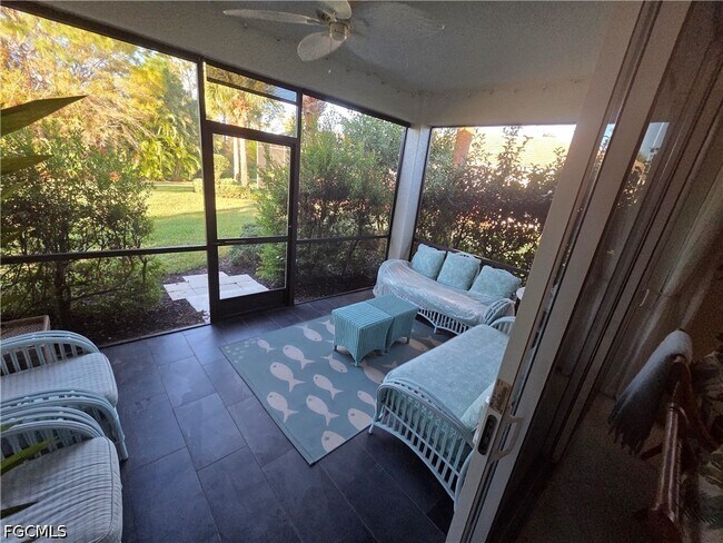 Building Photo - 10640 Camarelle Cir
