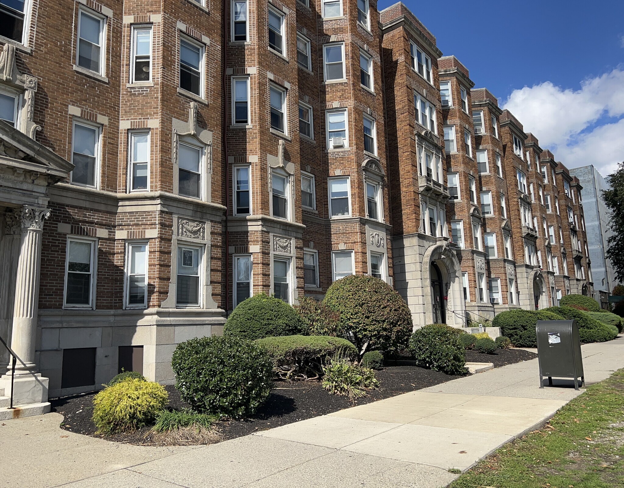 Building Photo - 1177 Boylston St